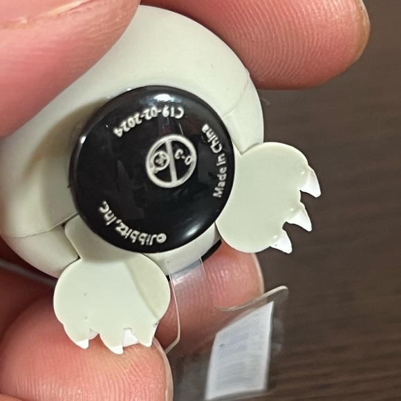 CROCS 3D Jibbitz Grey Cat - Picture 2 of 6